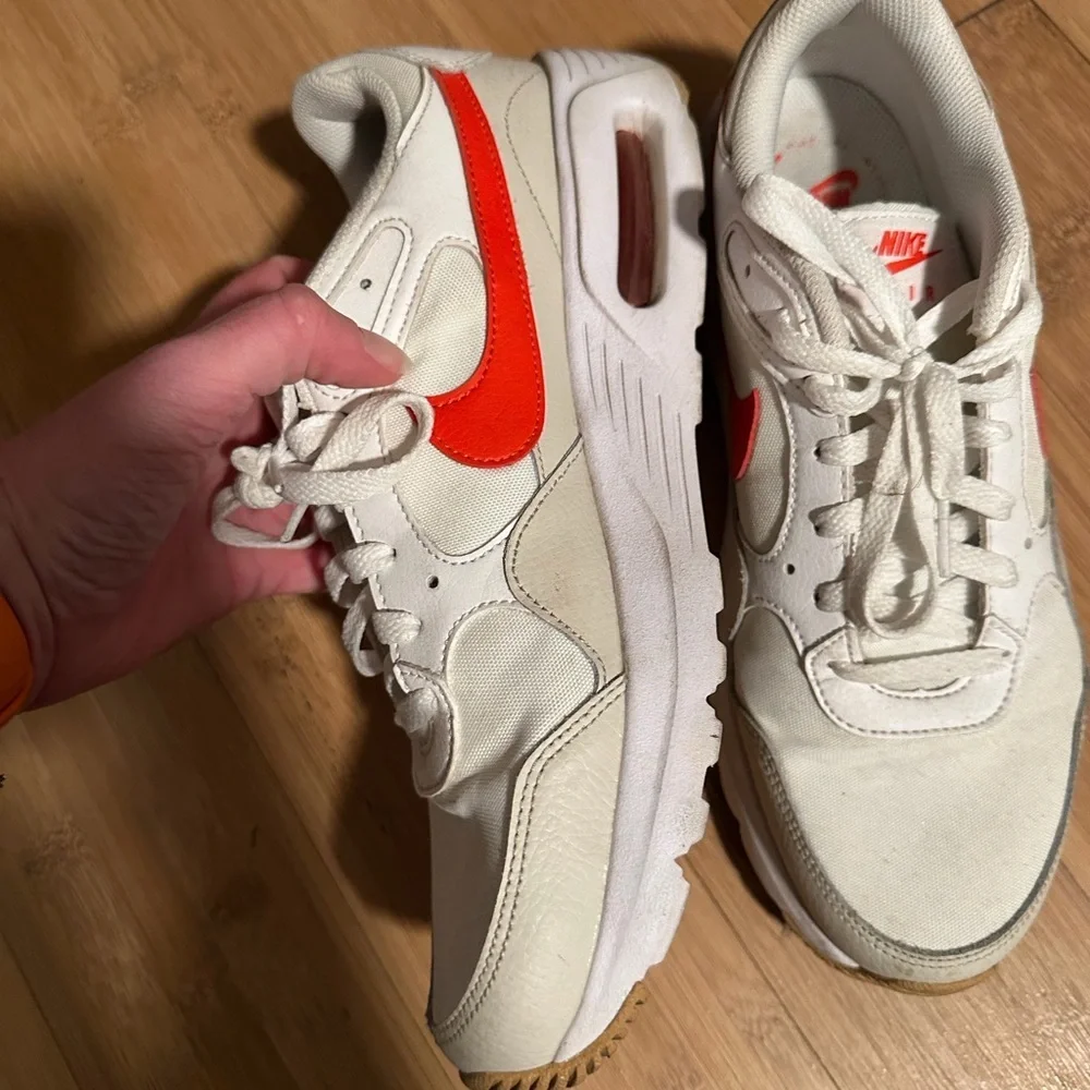 Nike Air Sneakers in White and Red
